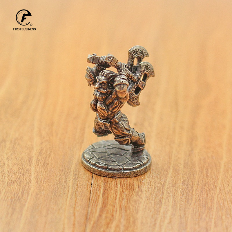 Vintage White Brass Miniature  - Board Game Design recension och pris