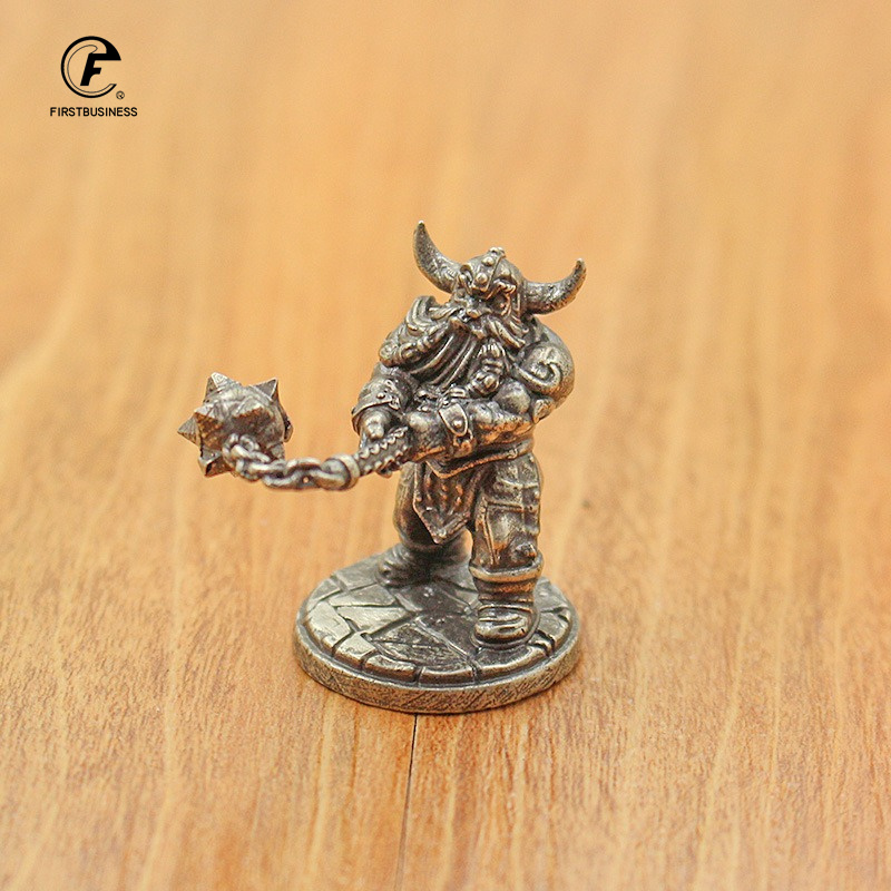 Vintage White Brass Miniature  - Board Game Design recension och pris