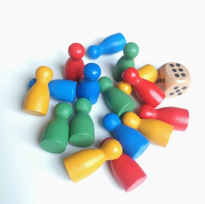 100 Pcs Colorful Wooden Chess  - Board Game Impostor recension och pris