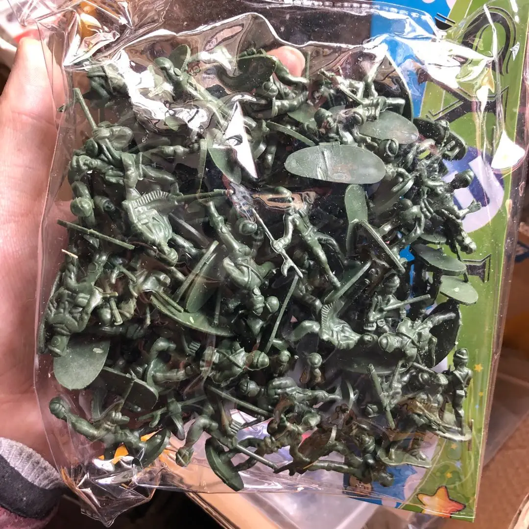 100pcs/lot Hot Bag Soldier Toy - Board Game Risk recension och pris
